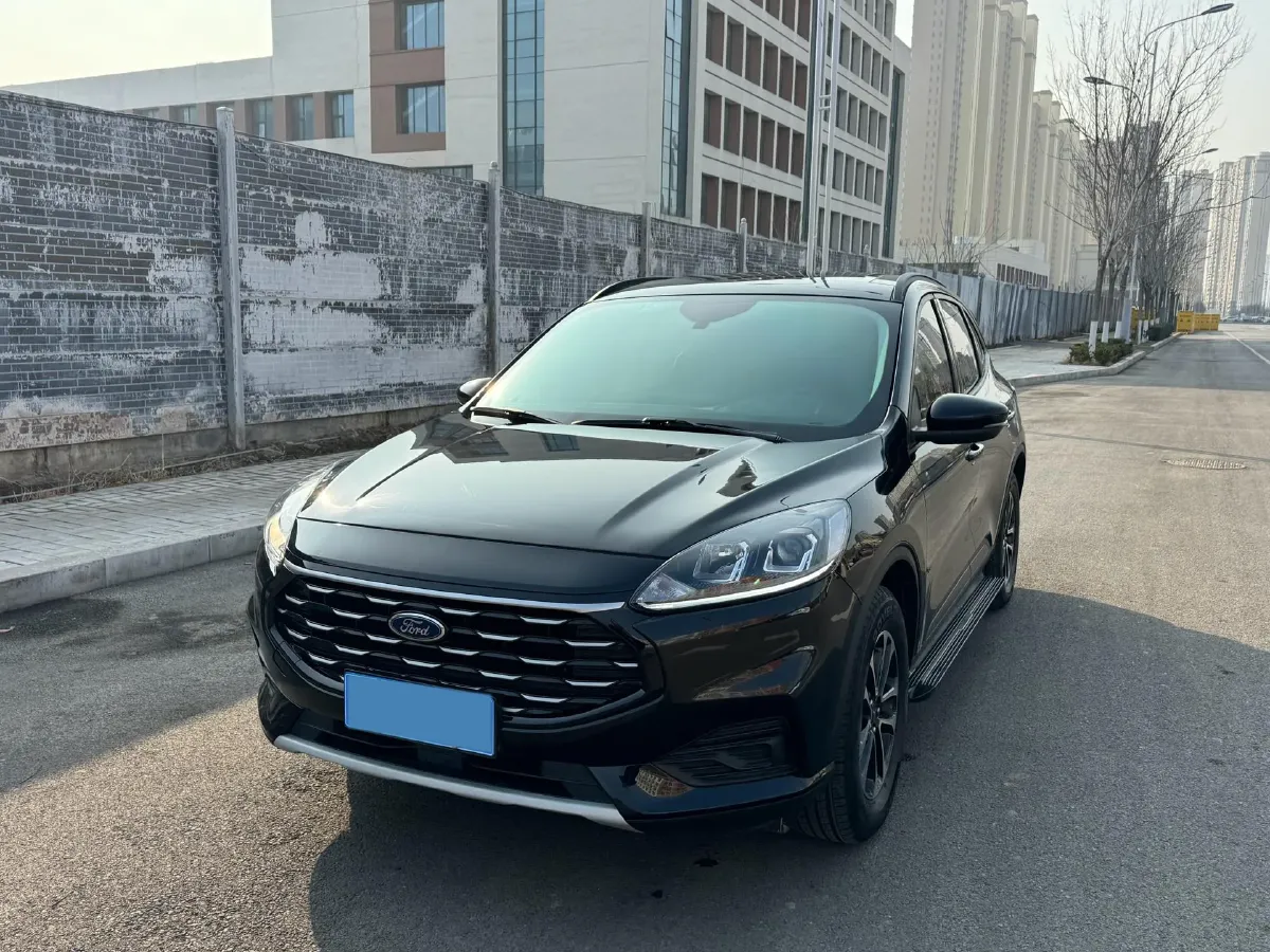 2020 Ford Escape 2.0T 248HP L4 8AT,autocango,china used car exporter,china ev exporter,chinese used car exporter,chinese used ev exporter