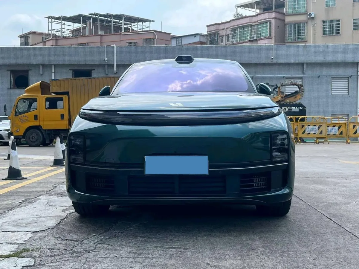 2025 Li L7 Range Extended 154HP REEV,autocango,china used car exporter,china ev exporter,chinese used car exporter,chinese used ev exporter