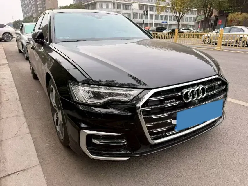 2023 Audi A6L 2.0T 245HP L4 7DCT,autocango,china used car exporter,china ev exporter,chinese used car exporter,chinese used ev exporter