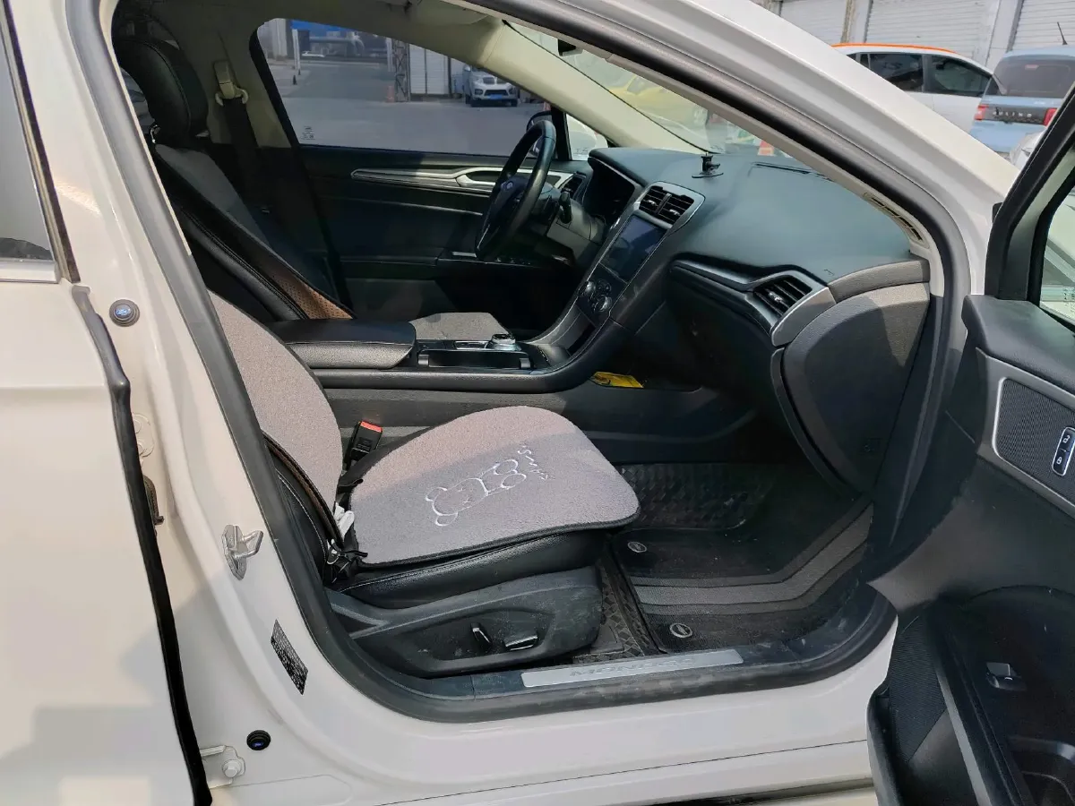 2017 Ford Mondeo 1.5T 181HP L4 6AT,autocango,china used car exporter,china ev exporter,chinese used car exporter,chinese used ev exporter