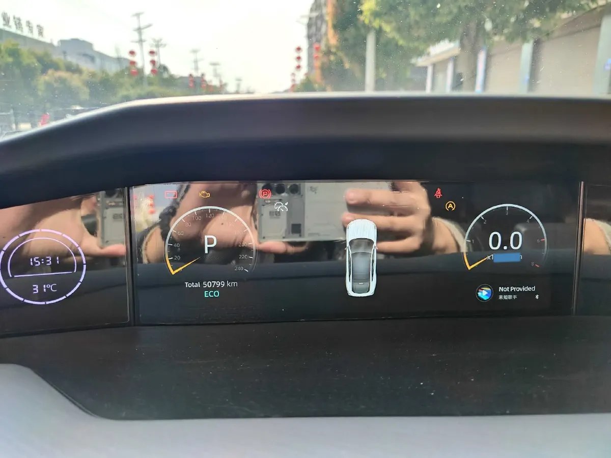 2022 ChangAn UNI-V 1.5T 188HP L4 7DCT,autocango,china used car exporter,china ev exporter,chinese used car exporter,chinese used ev exporter