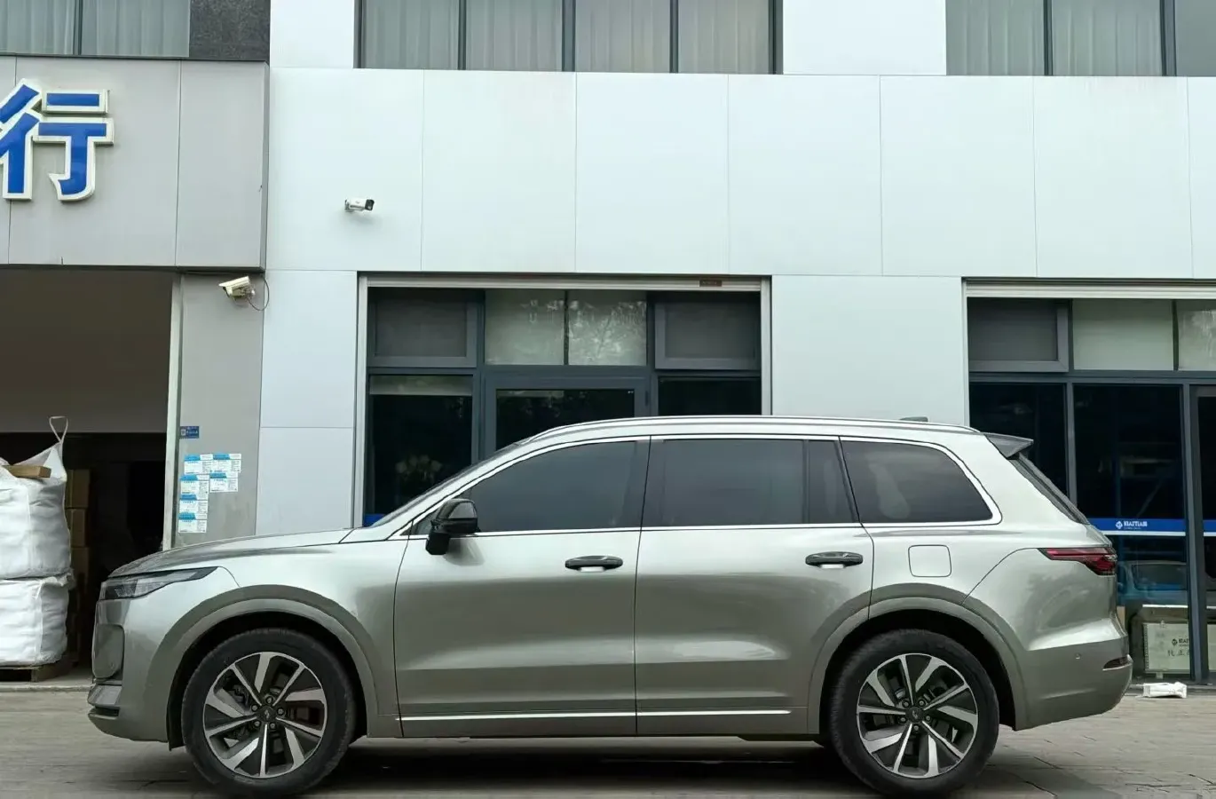 2021 Li ONE Range Extended 131HP REEV 40.5KWH,autocango,china used car exporter,china ev exporter,chinese used car exporter,chinese used ev exporter