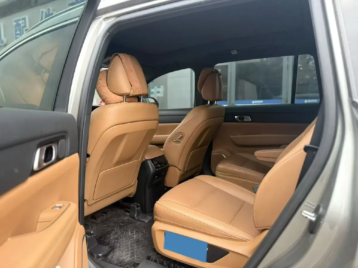 2021 Li ONE Range Extended 131HP REEV 40.5KWH,autocango,china used car exporter,china ev exporter,chinese used car exporter,chinese used ev exporter
