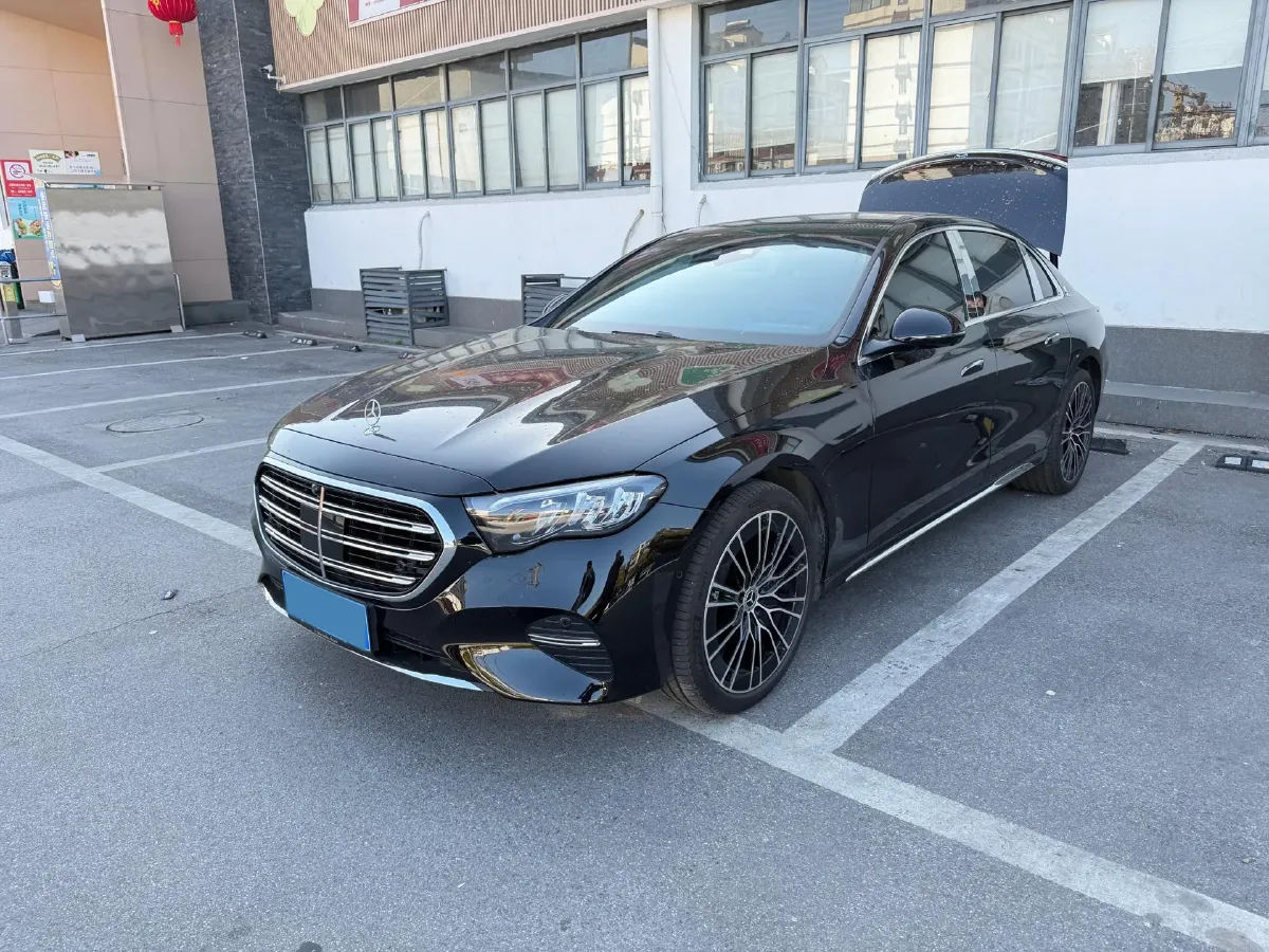 2025 Mercedes-Benz E Class 2.0T 258HP L4 9AT,autocango,china used car exporter,china ev exporter,chinese used car exporter,chinese used ev exporter