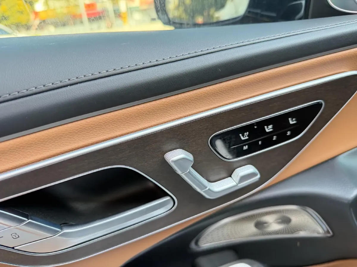 2025 Mercedes-Benz E Class 2.0T 258HP L4 9AT,autocango,china used car exporter,china ev exporter,chinese used car exporter,chinese used ev exporter