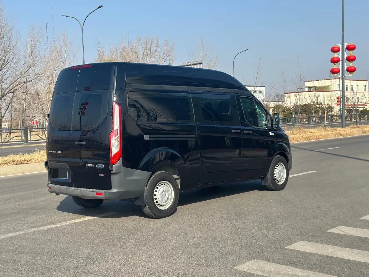 2020 Ford Transit 2.0T 121HP L4 5MT,autocango,china used car exporter,china ev exporter,chinese used car exporter,chinese used ev exporter