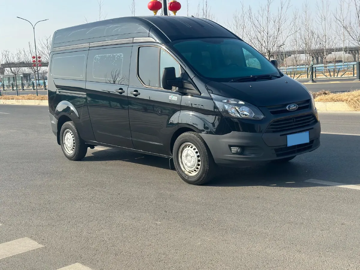 2020 Ford Transit 2.0T 121HP L4 5MT,autocango,china used car exporter,china ev exporter,chinese used car exporter,chinese used ev exporter
