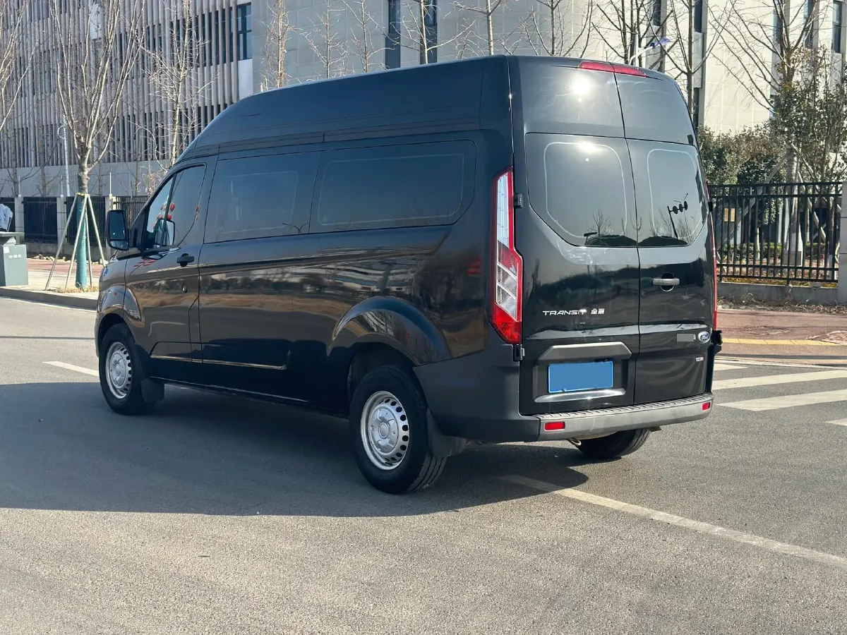2020 Ford Transit 2.0T 121HP L4 5MT,autocango,china used car exporter,china ev exporter,chinese used car exporter,chinese used ev exporter