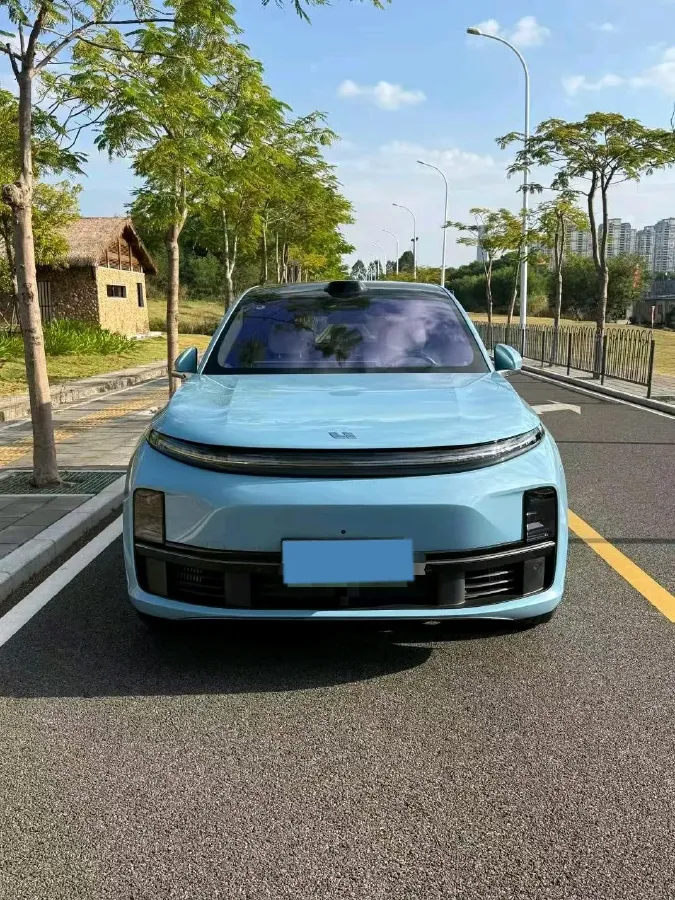 2025 Li L7 Range Extended 154HP REEV,autocango,china used car exporter,china ev exporter,chinese used car exporter,chinese used ev exporter
