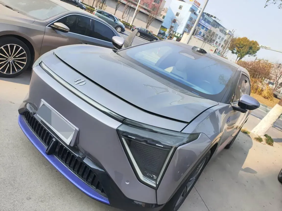 2023 HiPhi Y BEV 76.6KWH,autocango,china used car exporter,china ev exporter,chinese used car exporter,chinese used ev exporter