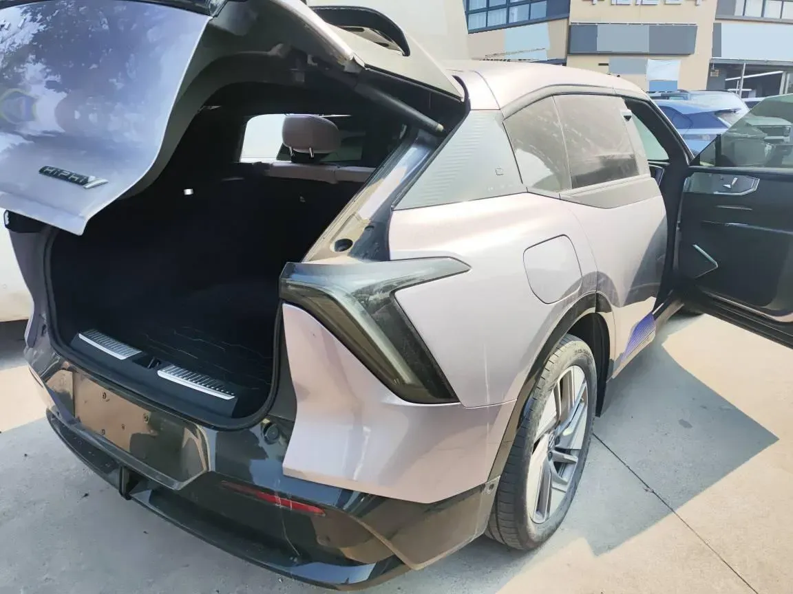 2023 HiPhi Y BEV 76.6KWH,autocango,china used car exporter,china ev exporter,chinese used car exporter,chinese used ev exporter