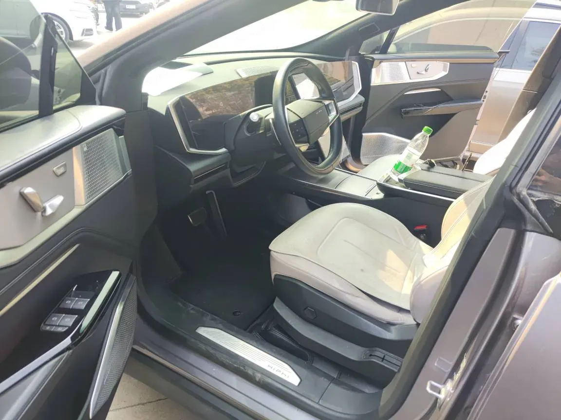 2023 HiPhi Y BEV 76.6KWH,autocango,china used car exporter,china ev exporter,chinese used car exporter,chinese used ev exporter