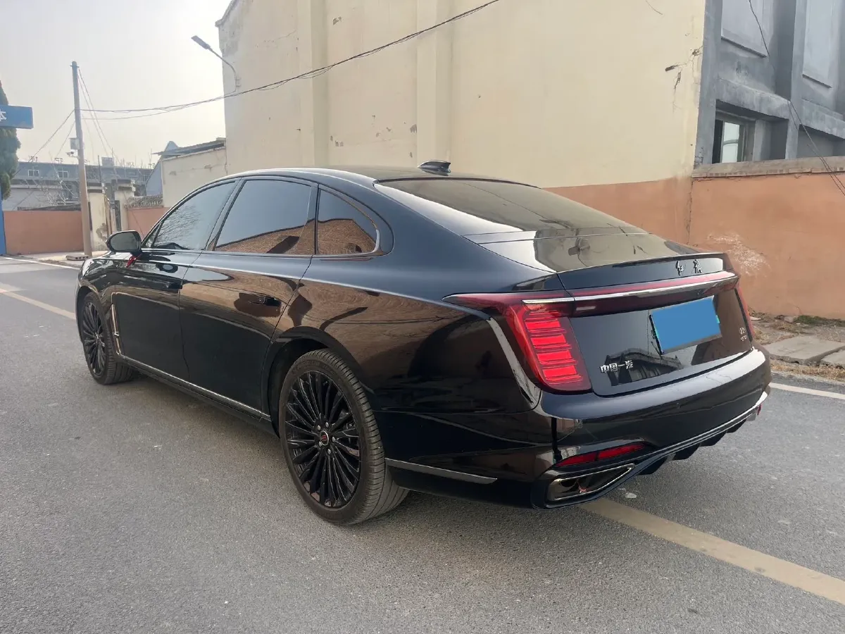 2025 HongQi H9 2.0T 252HP L4 8AT,autocango,china used car exporter,china ev exporter,chinese used car exporter,chinese used ev exporter