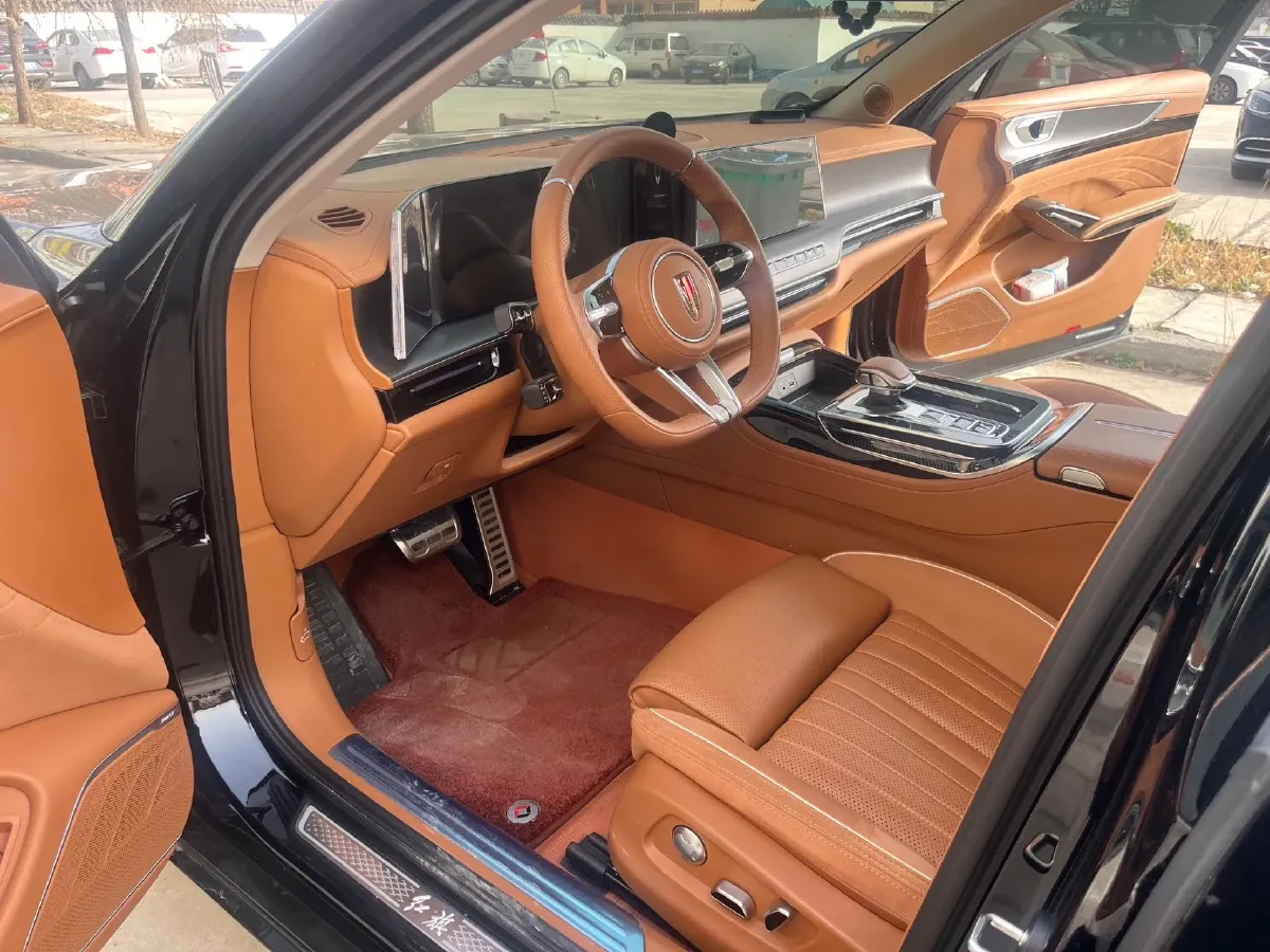 2025 HongQi H9 2.0T 252HP L4 8AT,autocango,china used car exporter,china ev exporter,chinese used car exporter,chinese used ev exporter