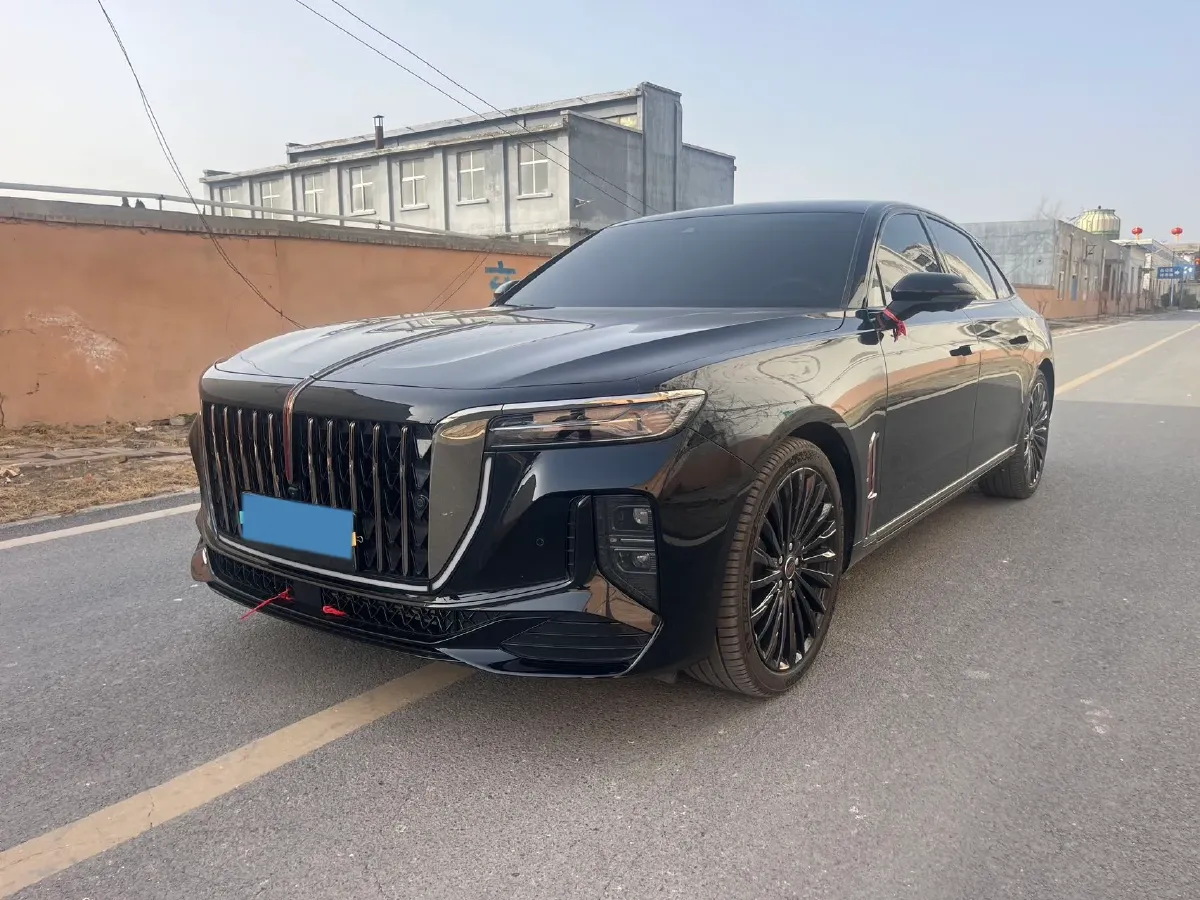 2025 HongQi H9 2.0T 252HP L4 8AT,autocango,china used car exporter,china ev exporter,chinese used car exporter,chinese used ev exporter