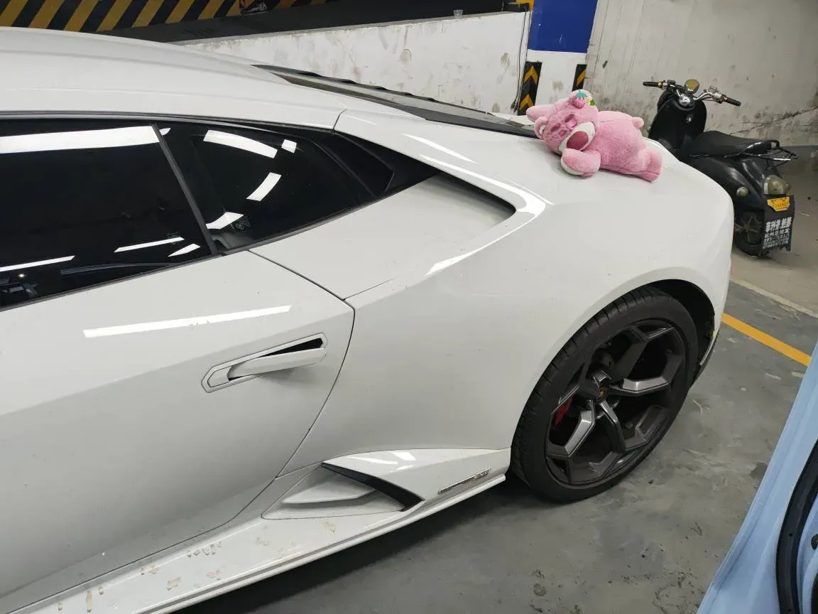 2020 Lamborghini Huracán 5.2L 611HP V10 7DCT,autocango,china used car exporter,china ev exporter,chinese used car exporter,chinese used ev exporter