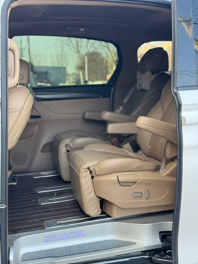 2021 Buick GL8 2.0T 237HP L4 9AT,autocango,china used car exporter,china ev exporter,chinese used car exporter,chinese used ev exporter