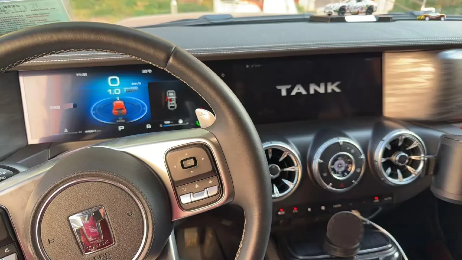 2023 Tank 300 2.0T 227HP L4 8AT,autocango,china used car exporter,china ev exporter,chinese used car exporter,chinese used ev exporter
