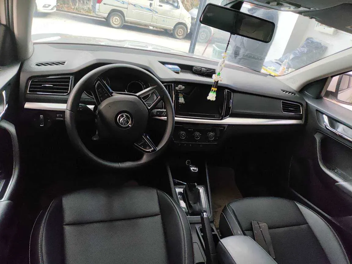 2022 Skoda Kamiq 1.5L 112HP L4 6AT,autocango,china used car exporter,china ev exporter,chinese used car exporter,chinese used ev exporter