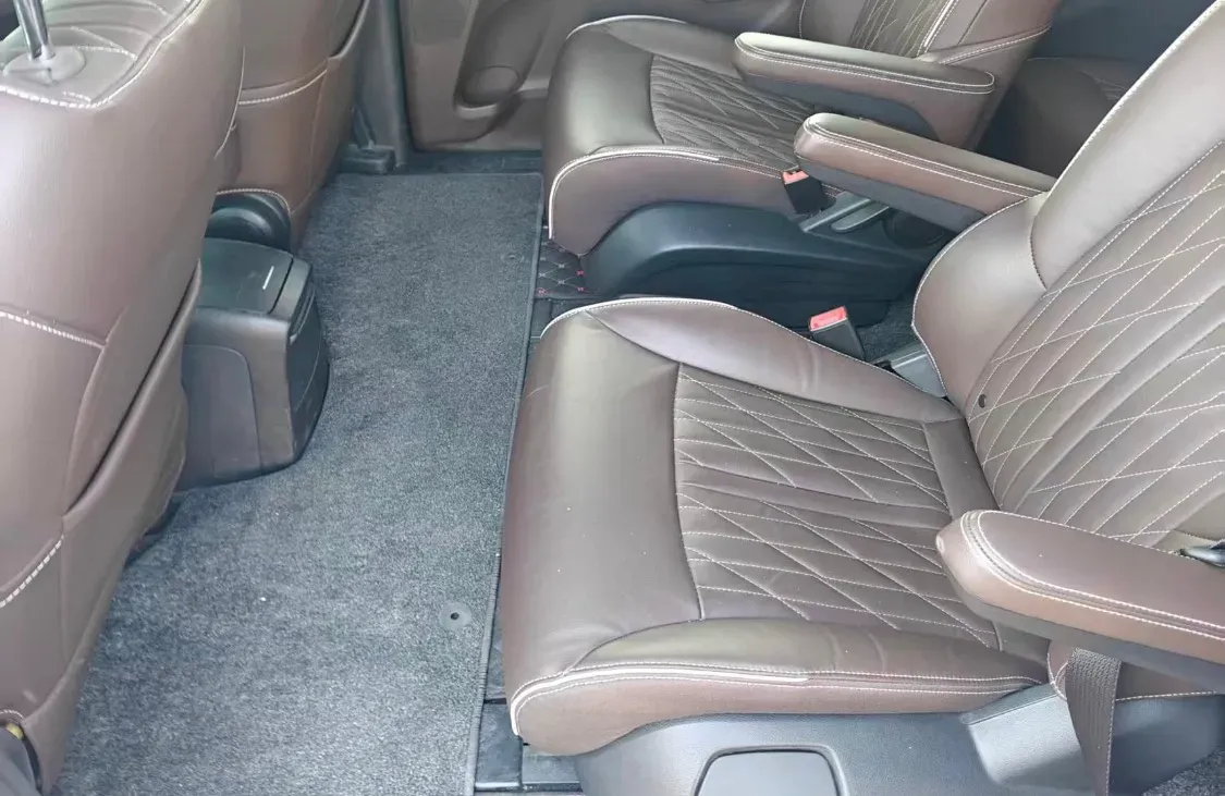 2022 Buick GL8 2.0T 237HP L4 9AT,autocango,china used car exporter,china ev exporter,chinese used car exporter,chinese used ev exporter