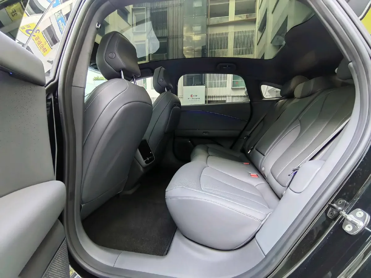 2024 Xpeng P7+ BEV 60.7KWH,autocango,china used car exporter,china ev exporter,chinese used car exporter,chinese used ev exporter