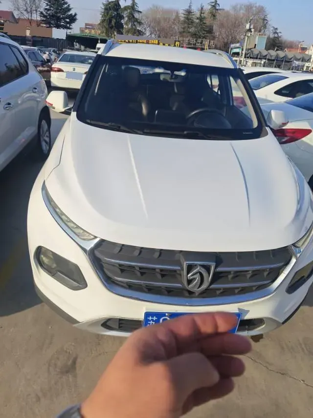 2017 BaoJun 510 1.5L 112HP L4 6MT,autocango,china used car exporter,china ev exporter,chinese used car exporter,chinese used ev exporter