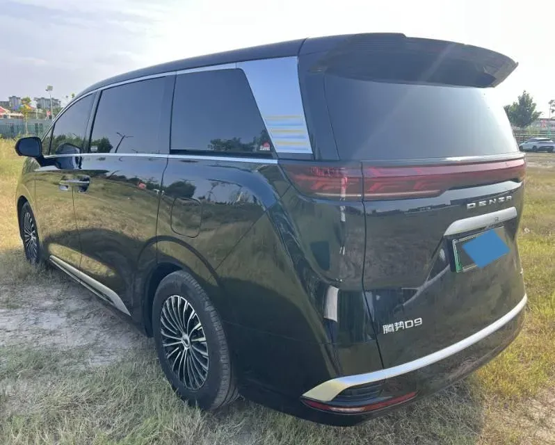 2022 Denza D9 1.5T 139HP L4 E-CVT PHEV 40.06KWH,autocango,china used car exporter,china ev exporter,chinese used car exporter,chinese used ev exporter