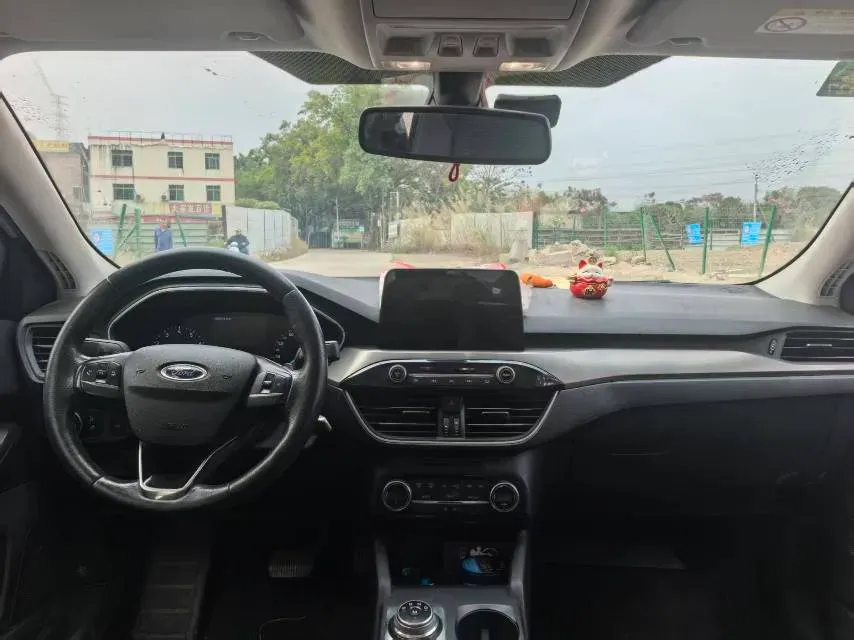 2019 Ford Focus 1.5T 184HP L3 8AT,autocango,china used car exporter,china ev exporter,chinese used car exporter,chinese used ev exporter