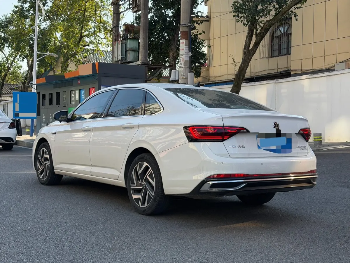2023 Volkswagen Sagitar 1.4T 150HP L4 7DCT,autocango,china used car exporter,china ev exporter,chinese used car exporter,chinese used ev exporter