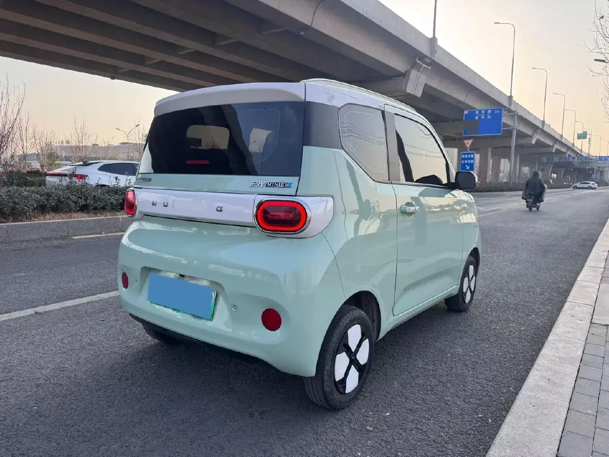 2024 WuLing HongGuang MINI EV BEV 17.3KWH,autocango,china used car exporter,china ev exporter,chinese used car exporter,chinese used ev exporter