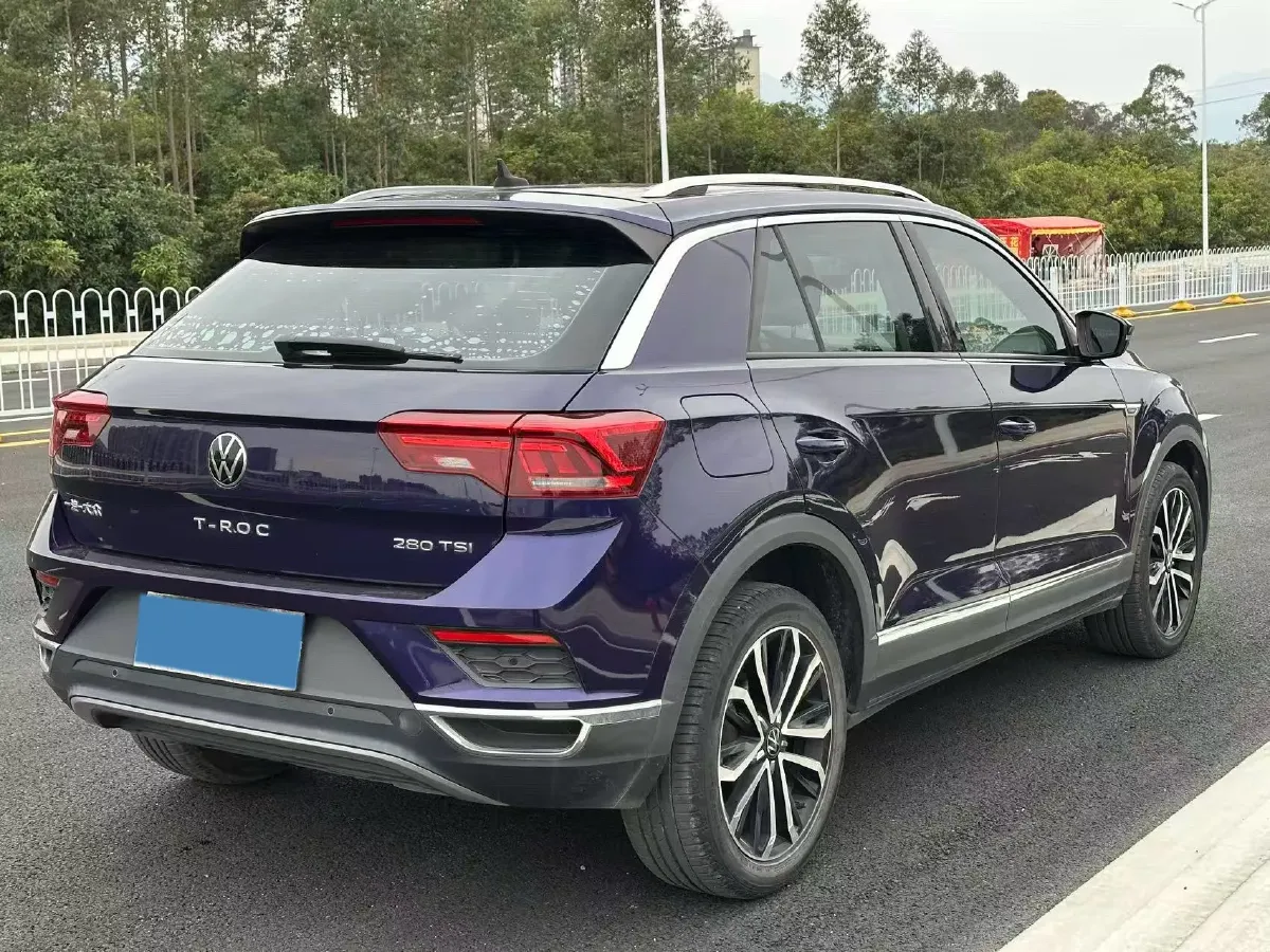 2021 Volkswagen T-Roc 1.4T 150HP L4 7DCT,autocango,china used car exporter,china ev exporter,chinese used car exporter,chinese used ev exporter