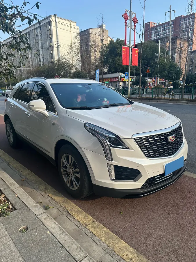2022 Cadillac XT5 2.0T 237HP L4 9AT,autocango,china used car exporter,china ev exporter,chinese used car exporter,chinese used ev exporter