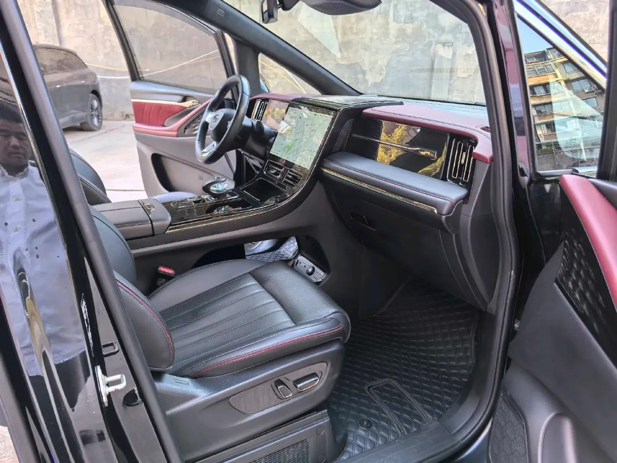 2023 GAC Trumpchi M8 2.0T 190HP L4 E-CVT Hybrid,autocango,china used car exporter,china ev exporter,chinese used car exporter,chinese used ev exporter