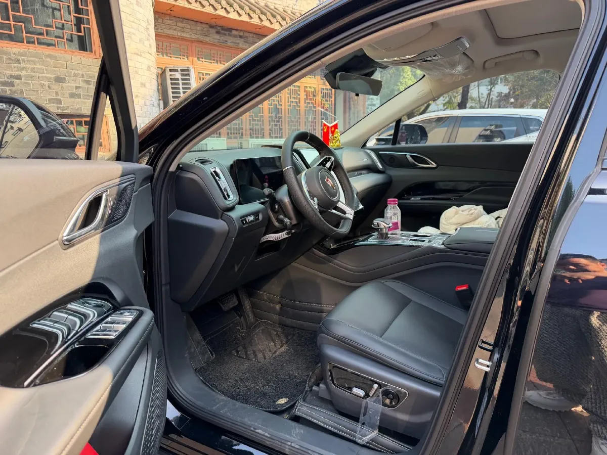 2025 HongQi HS3 1.5T 150HP L4 1DHT PHEV,autocango,china used car exporter,china ev exporter,chinese used car exporter,chinese used ev exporter