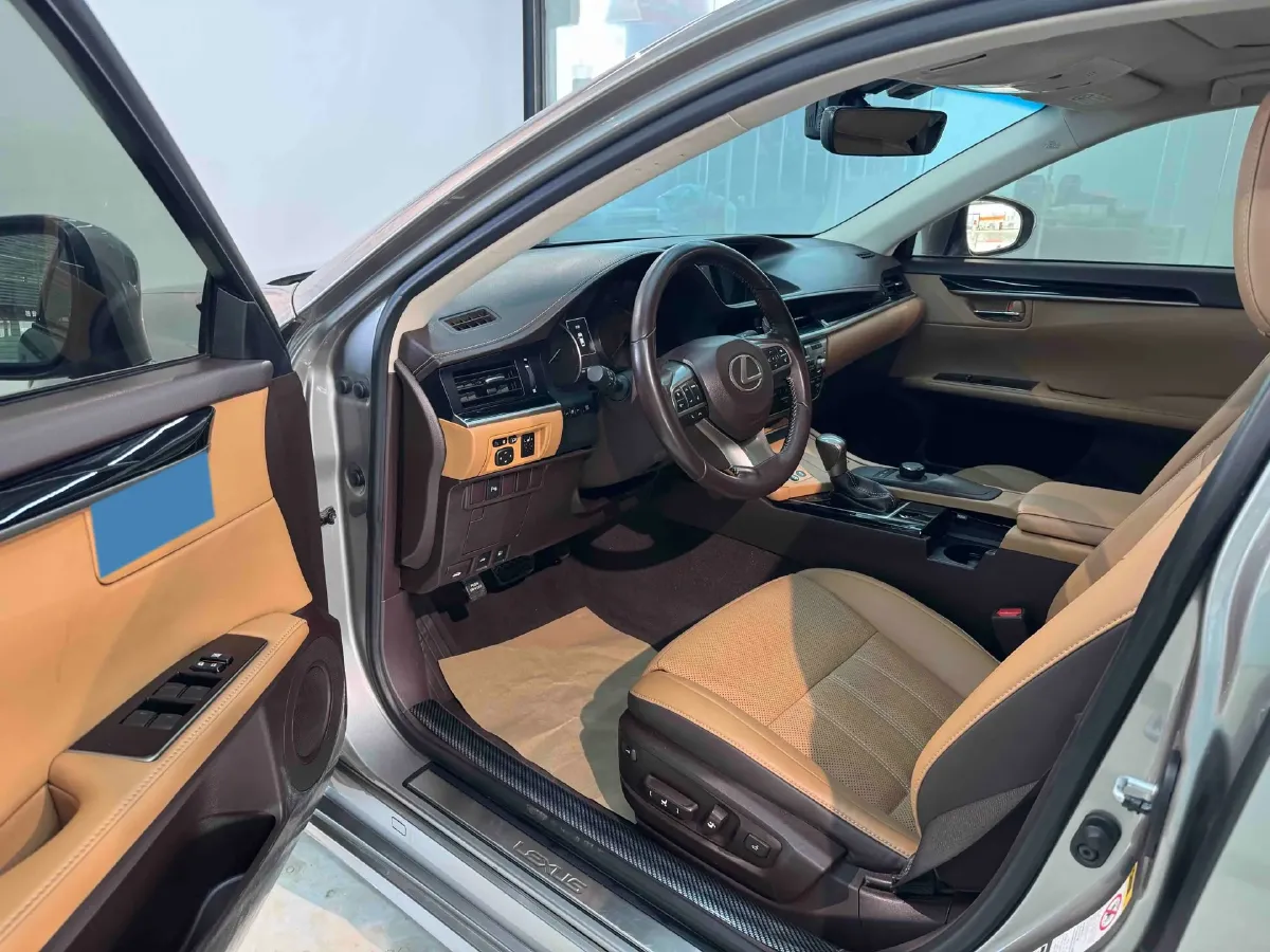 2017 Lexus ES 2.0L 167HP L4 6AT,autocango,china used car exporter,china ev exporter,chinese used car exporter,chinese used ev exporter