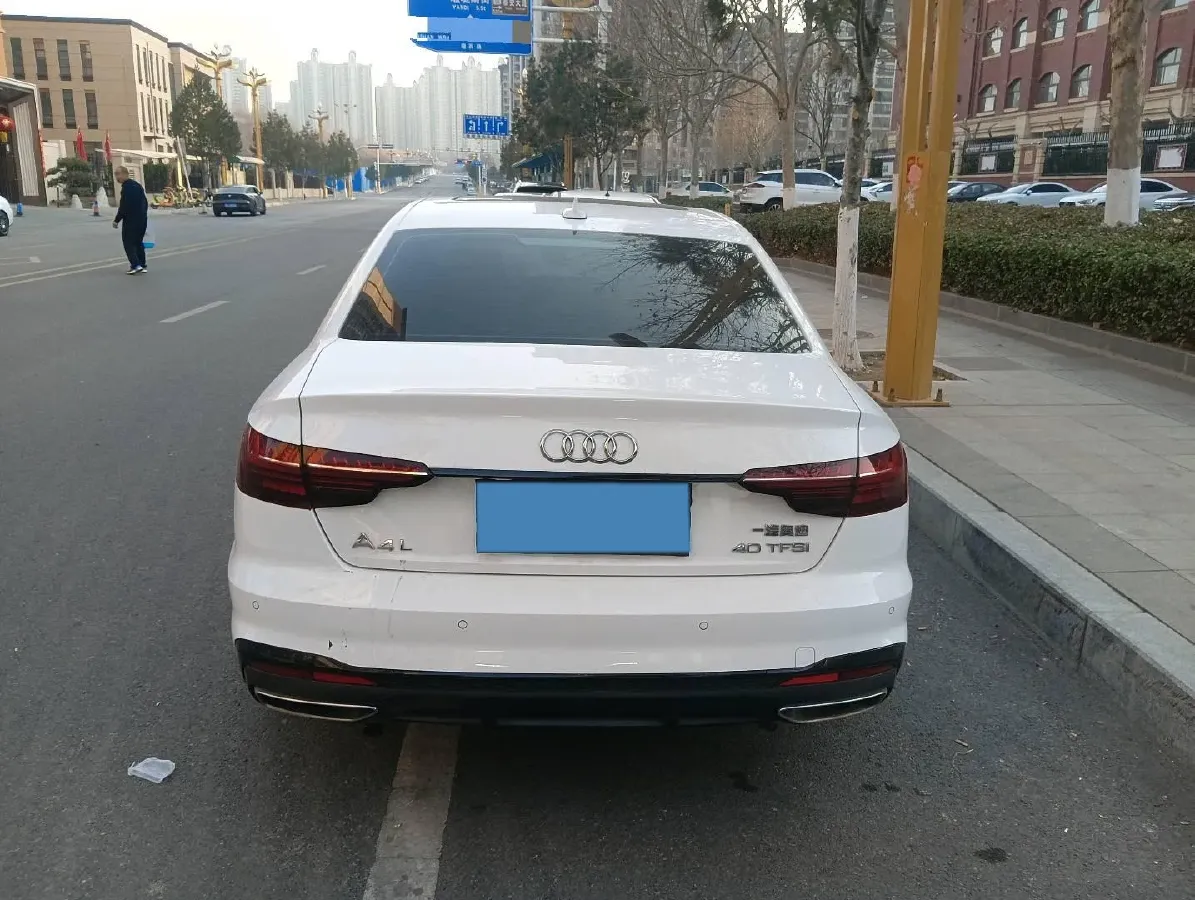2023 Audi A4L 2.0T 190HP L4 7DCT,autocango,china used car exporter,china ev exporter,chinese used car exporter,chinese used ev exporter
