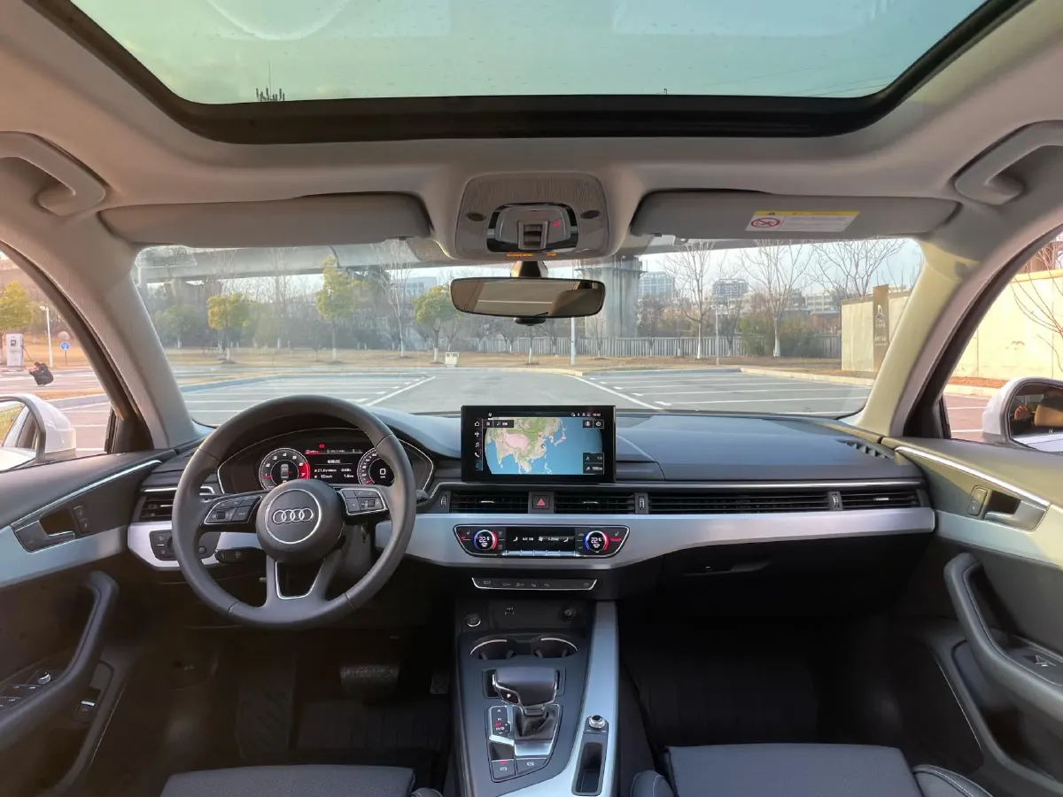 2020 Audi A4L 2.0T 190HP L4 7DCT,autocango,china used car exporter,china ev exporter,chinese used car exporter,chinese used ev exporter