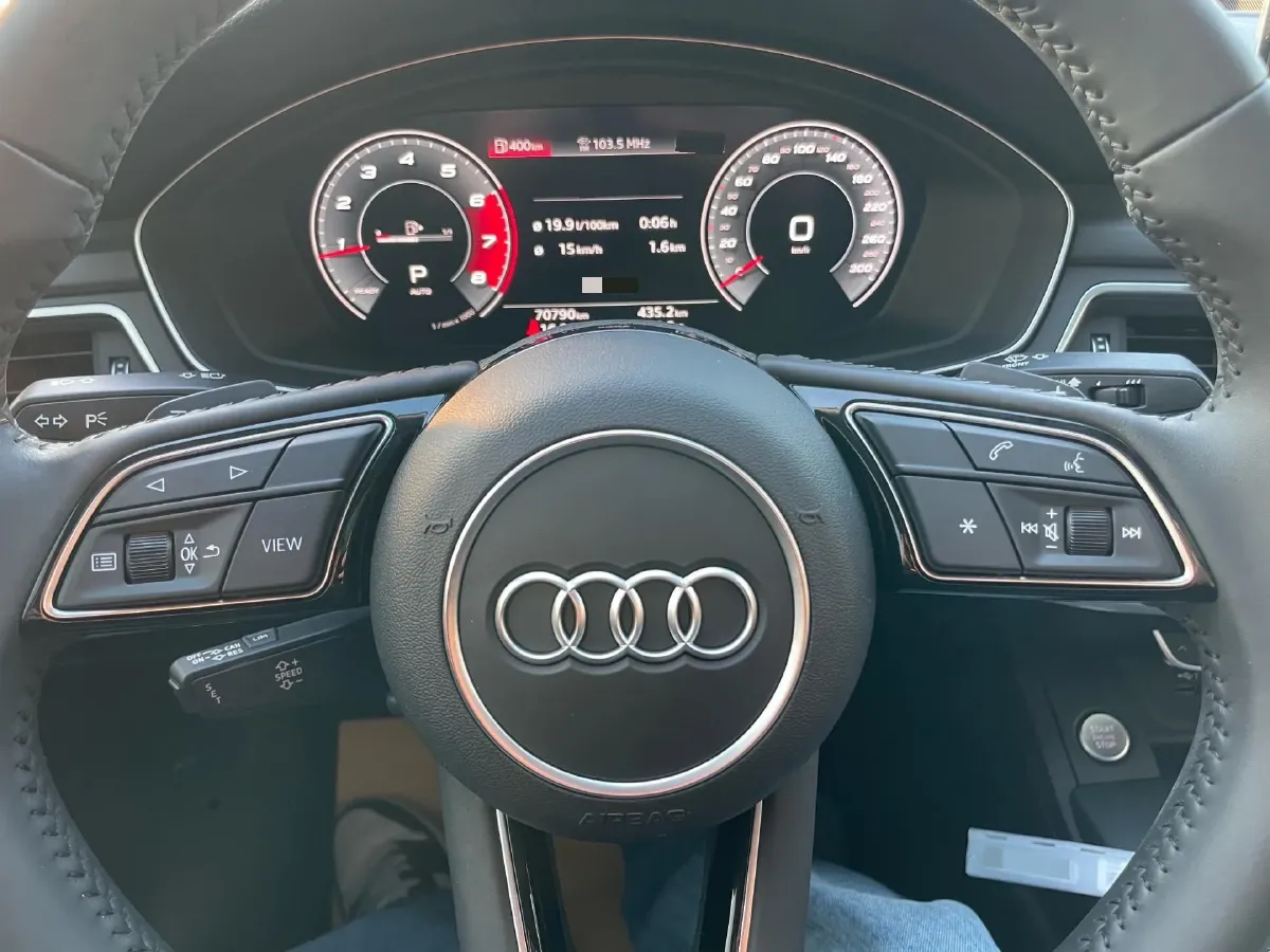 2020 Audi A4L 2.0T 190HP L4 7DCT,autocango,china used car exporter,china ev exporter,chinese used car exporter,chinese used ev exporter