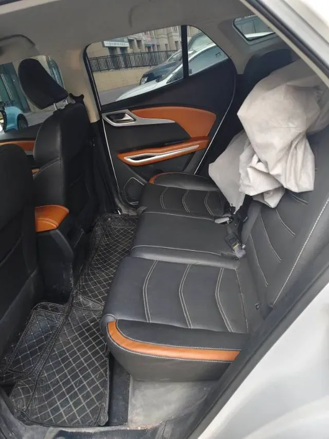 2023 Zotye T300 1.5L 112HP L4 5MT,autocango,china used car exporter,china ev exporter,chinese used car exporter,chinese used ev exporter