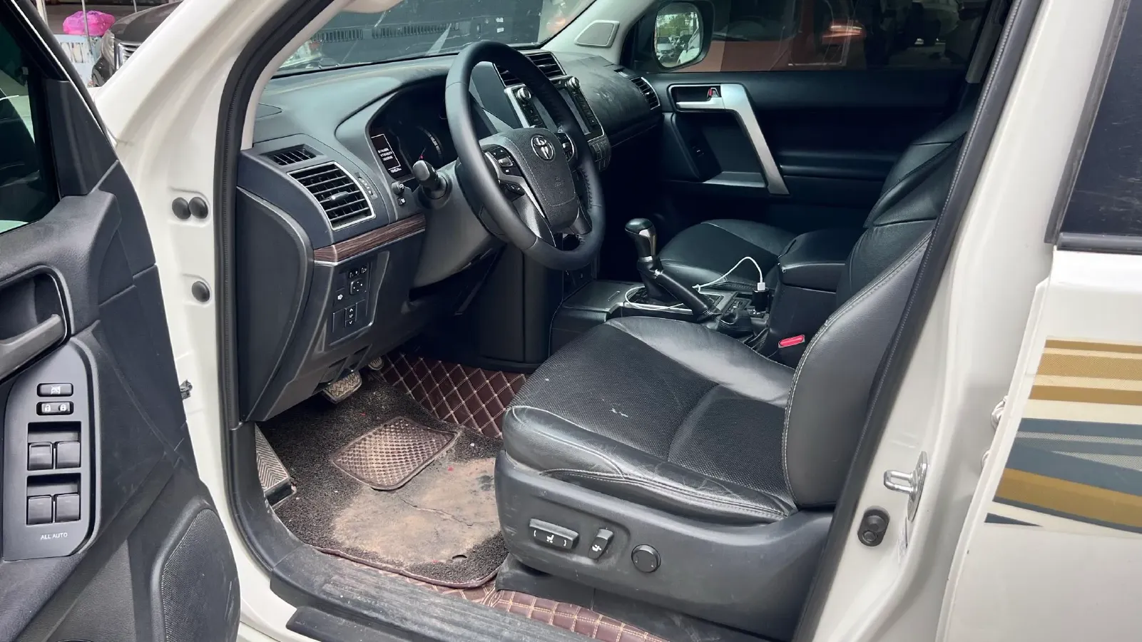 2019 Toyota Land Cruiser Prado 3.5L 280HP V6 6AT,autocango,china used car exporter,china ev exporter,chinese used car exporter,chinese used ev exporter