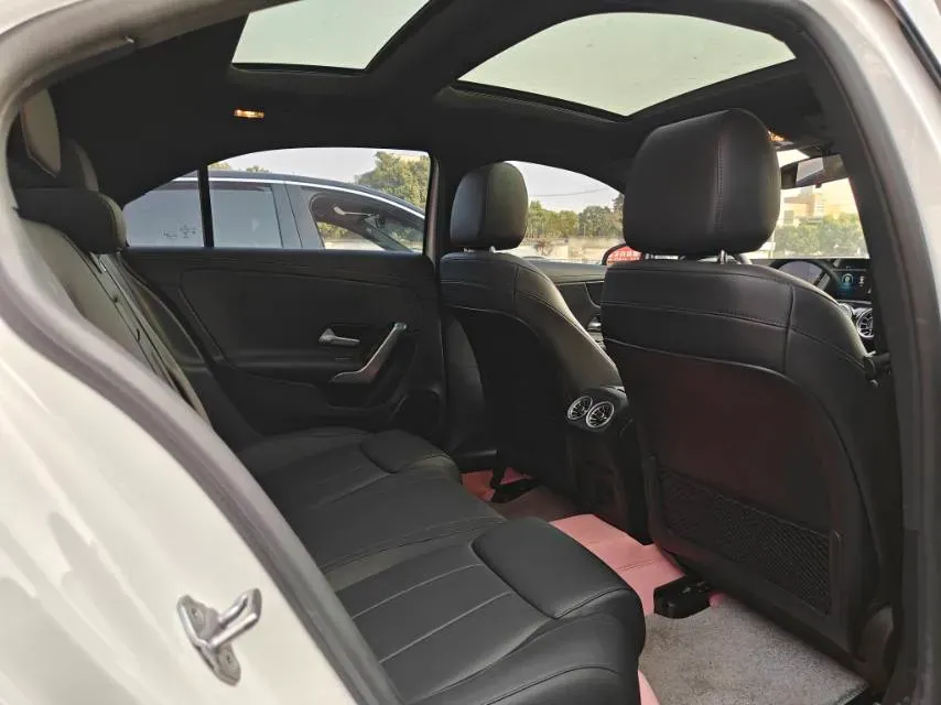 2021 Mercedes-Benz A Class 1.3T 163HP L4 7DCT,autocango,china used car exporter,china ev exporter,chinese used car exporter,chinese used ev exporter