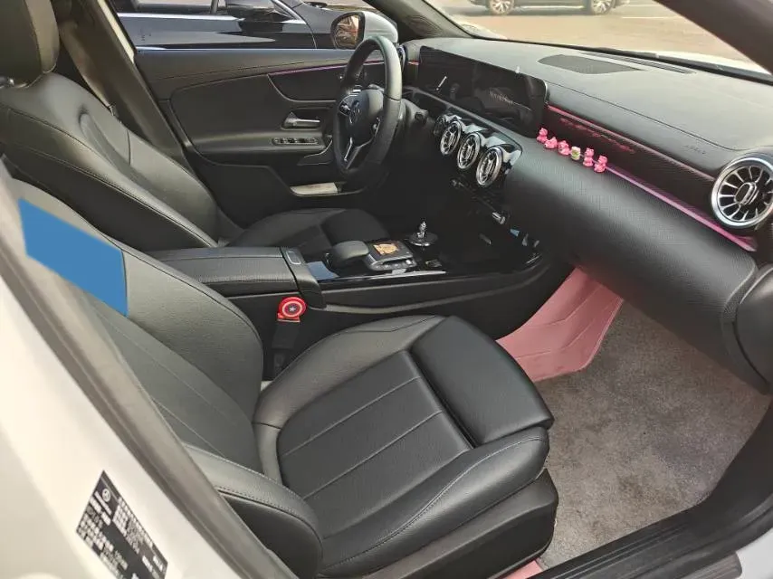 2021 Mercedes-Benz A Class 1.3T 163HP L4 7DCT,autocango,china used car exporter,china ev exporter,chinese used car exporter,chinese used ev exporter