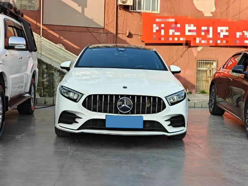 2021 Mercedes-Benz A Class 1.3T 163HP L4 7DCT,autocango,china used car exporter,china ev exporter,chinese used car exporter,chinese used ev exporter