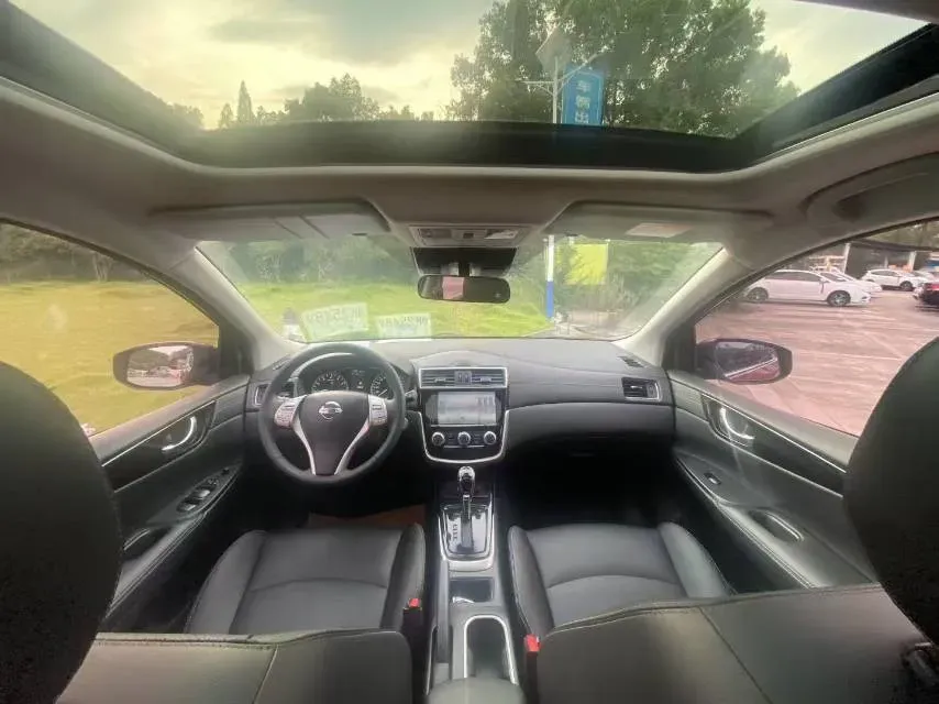 2020 Nissan Tiida 1.6L 126HP L4 CVT,autocango,china used car exporter,china ev exporter,chinese used car exporter,chinese used ev exporter