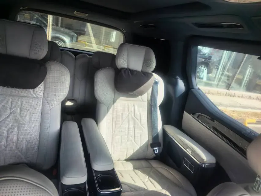 2024 Zeekr 009 BEV 108KWH,autocango,china used car exporter,china ev exporter,chinese used car exporter,chinese used ev exporter