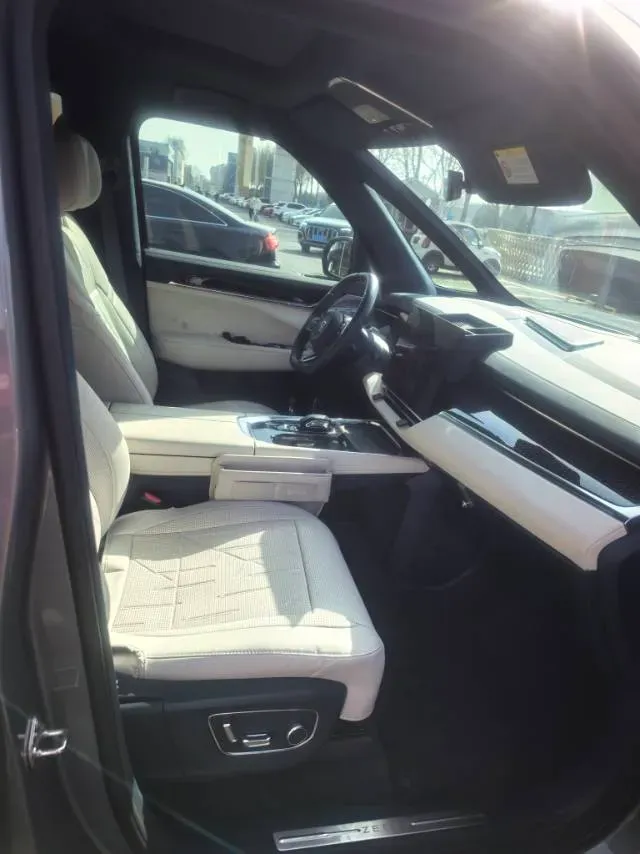 2024 Zeekr 009 BEV 108KWH,autocango,china used car exporter,china ev exporter,chinese used car exporter,chinese used ev exporter