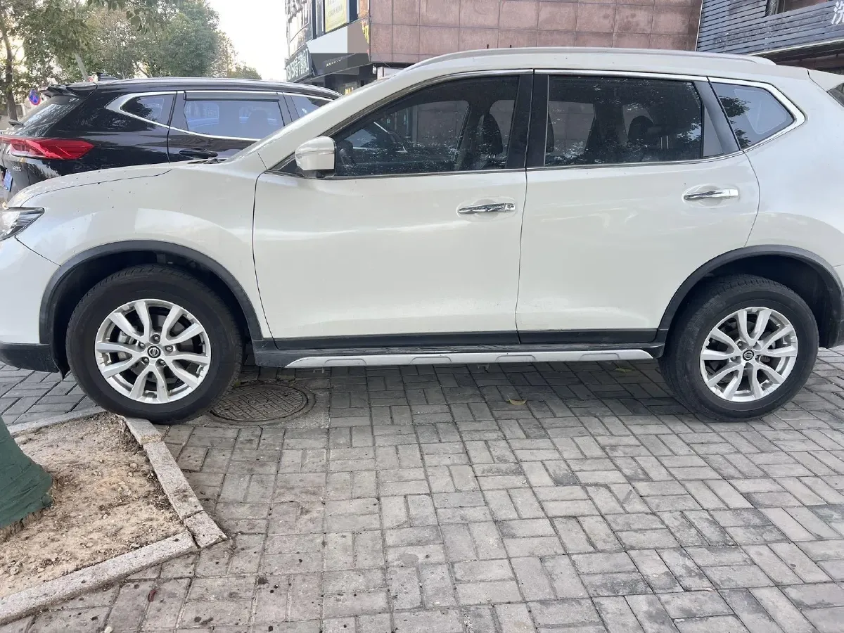 2020 Nissan X-Trail 2.0L 154HP L4 CVT,autocango,china used car exporter,china ev exporter,chinese used car exporter,chinese used ev exporter