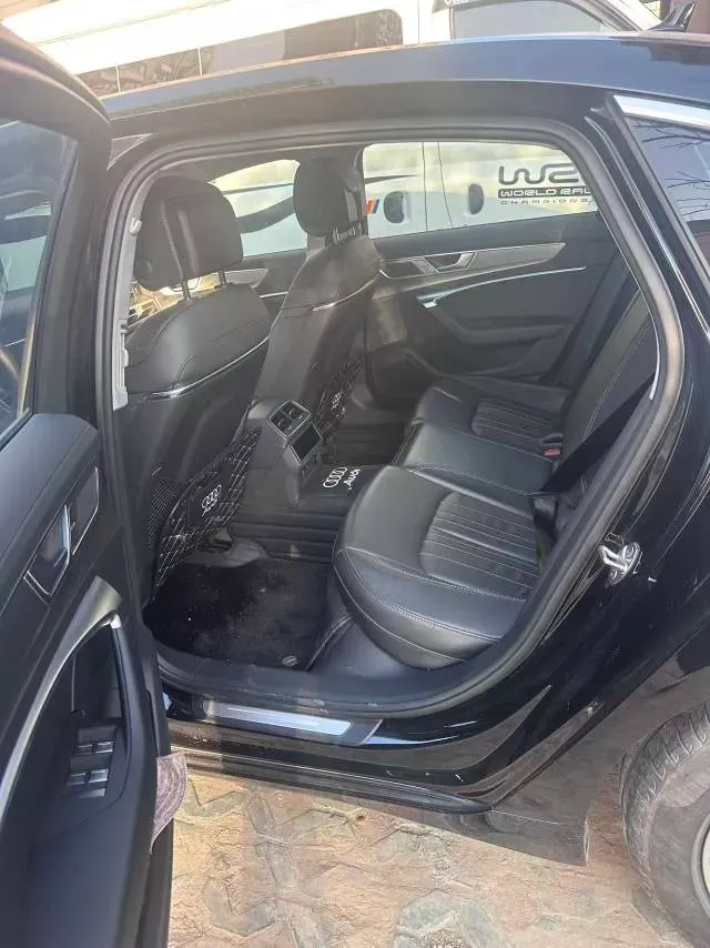 2023 Audi A6L 2.0T 245HP L4 7DCT,autocango,china used car exporter,china ev exporter,chinese used car exporter,chinese used ev exporter
