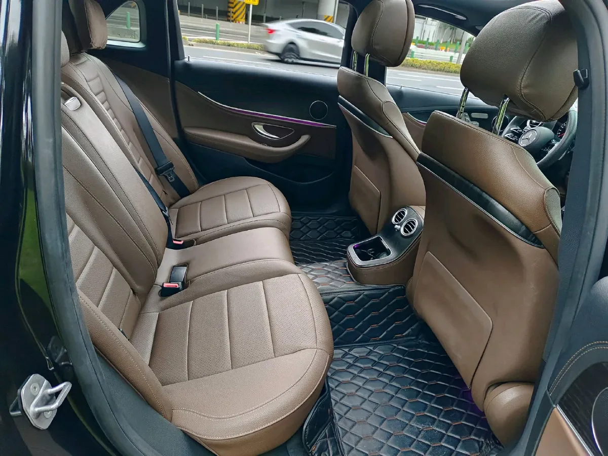 2023 Mercedes-Benz E Class 2.0T 211HP L4 9AT PHEV 25.4KWH,autocango,china used car exporter,china ev exporter,chinese used car exporter,chinese used ev exporter