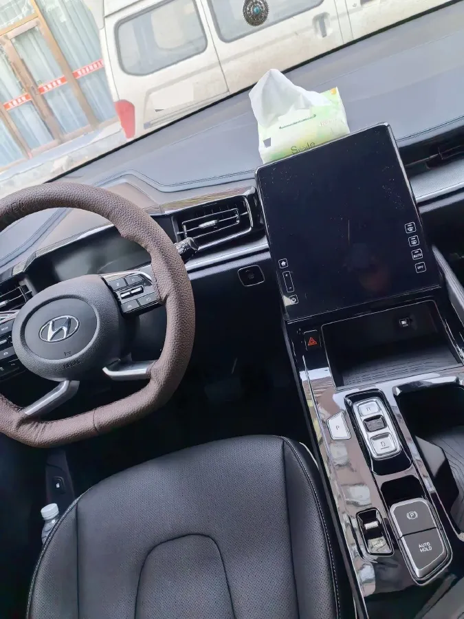 2024 Hyundai Custo 1.5T 170HP L4 8AT,autocango,china used car exporter,china ev exporter,chinese used car exporter,chinese used ev exporter